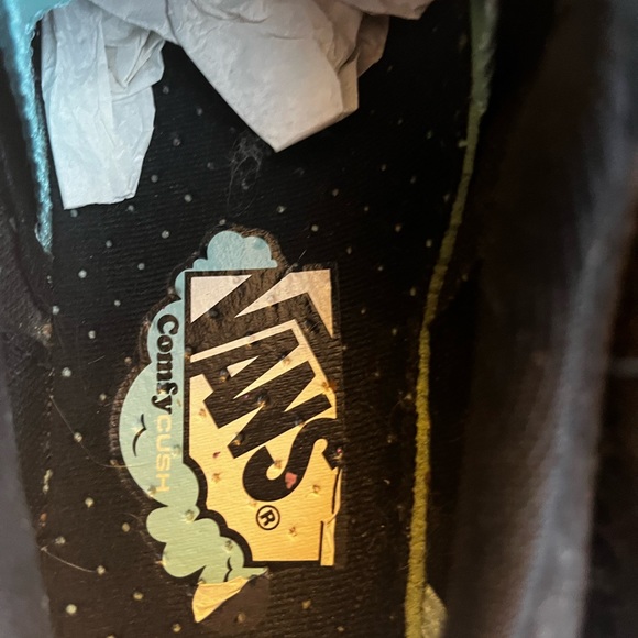 Vans classic low top sneakers - Picture 5 of 9